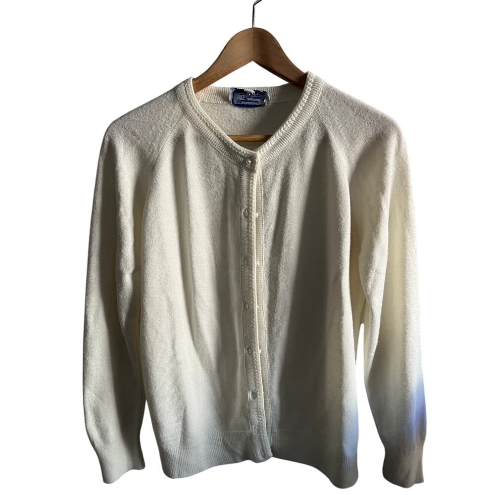 Vintage cardigan sweater cream  size small